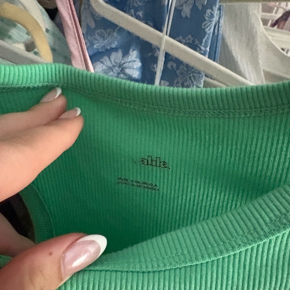 Wild Fable Green Sleeveless Crop Muscle Tee - Picture 3 of 3